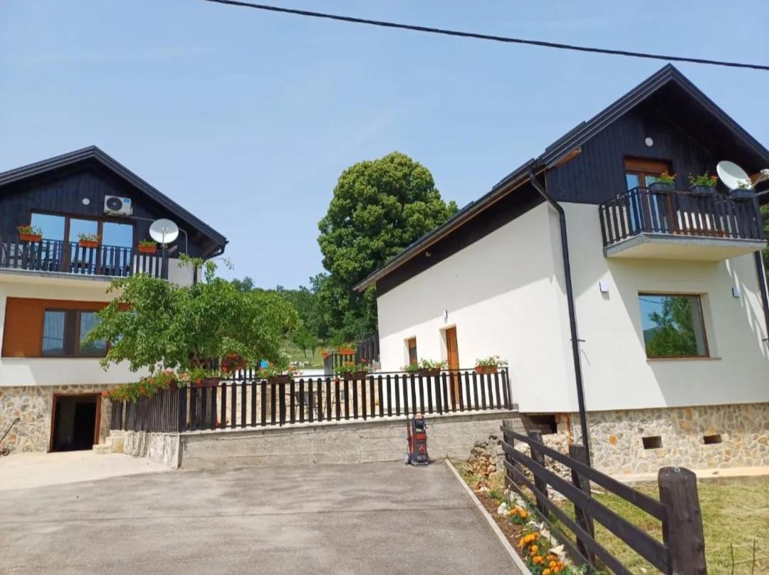 Farma & Apartmani Opg Sasa Delic Korenica Esterno foto